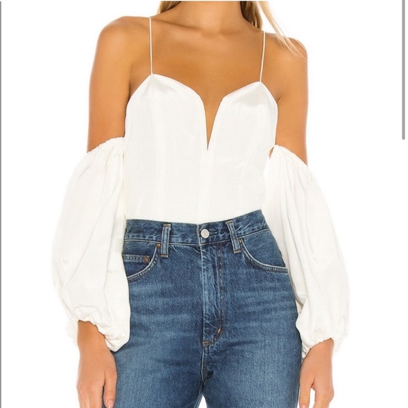 Like new condition Celeste Moire Top in Blanc
For Love & Lemons
Color:Blanc - Picture 9 of 11